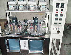 写真1 湿式メタン発酵試験装置